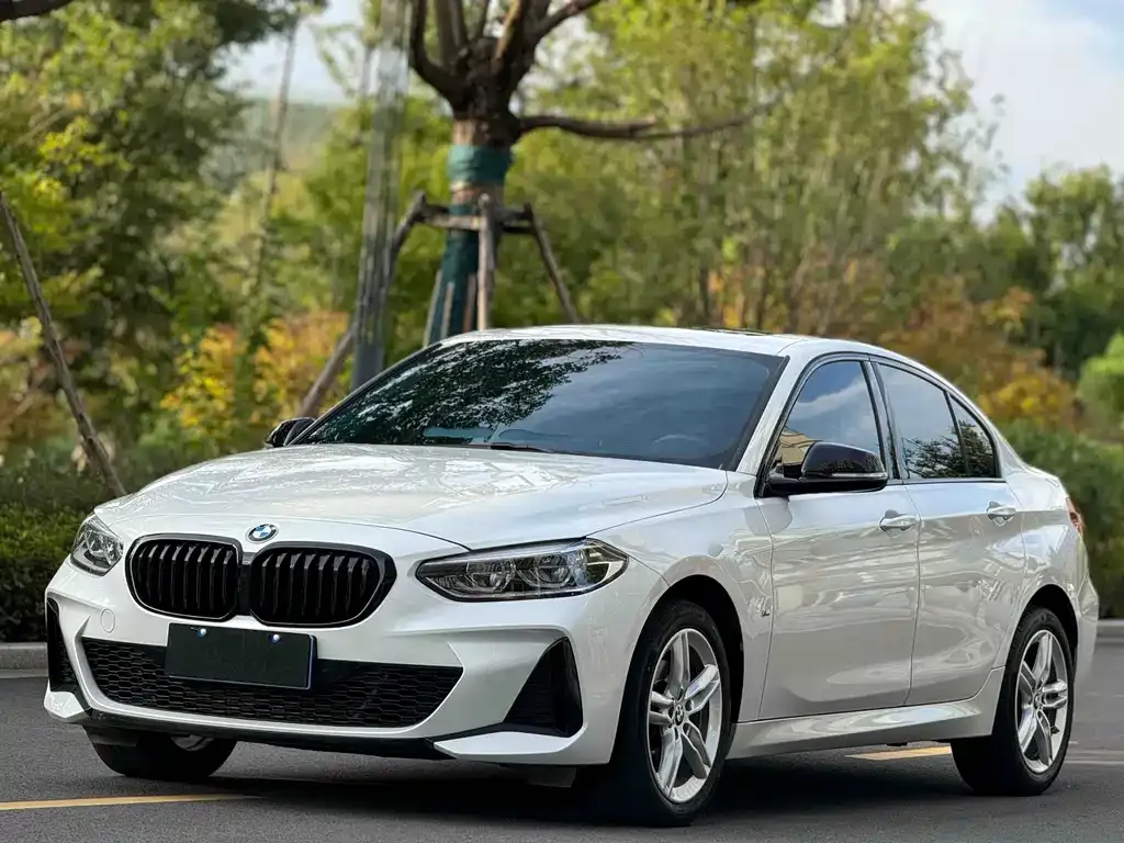 BMW 1 Series — фото 1