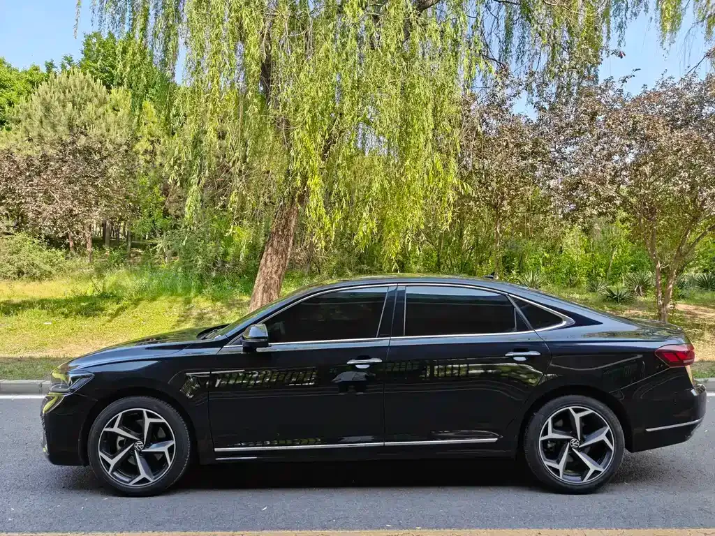 Volkswagen Passat — фото 7