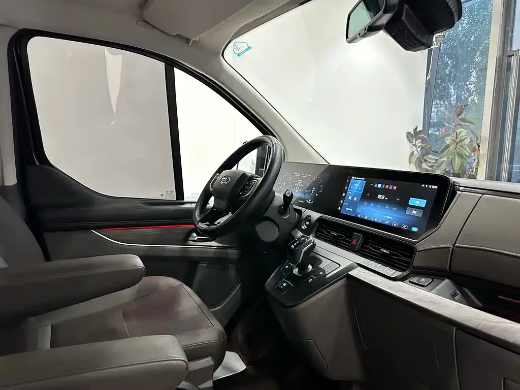Ford Tourneo 2023 из CN, фото 7