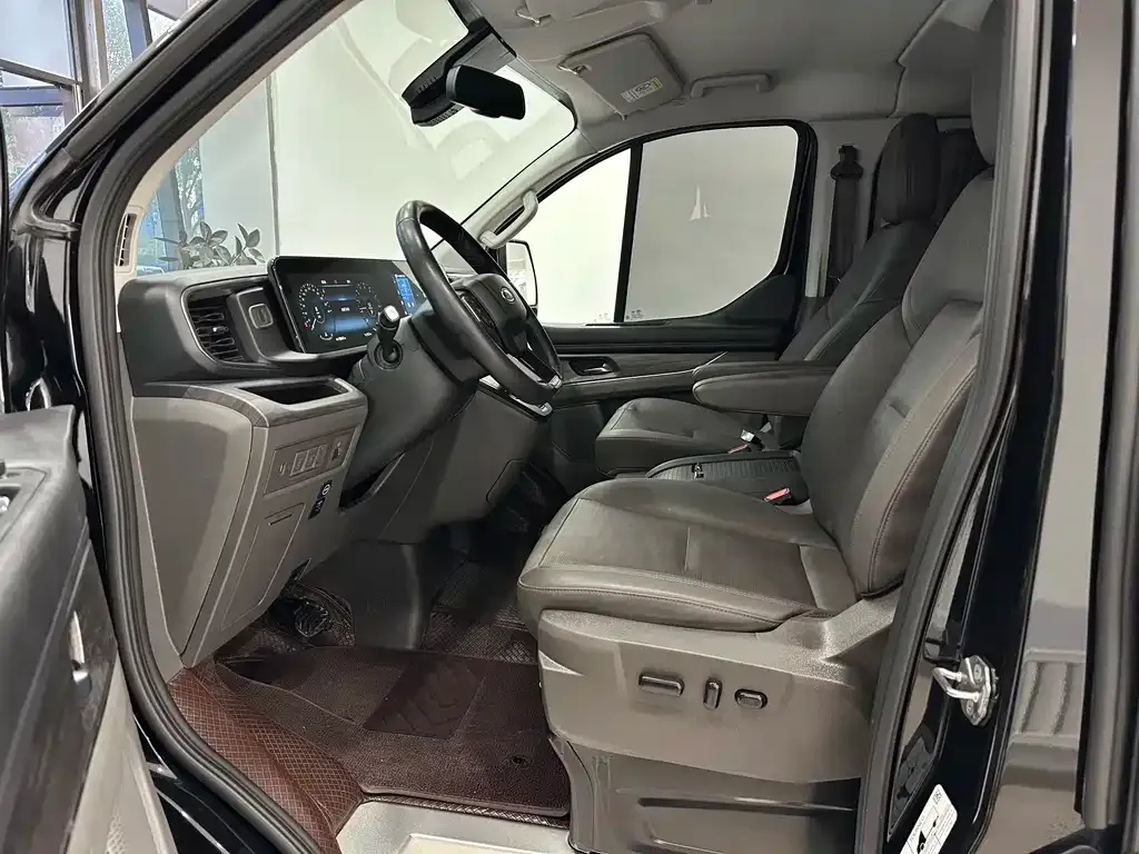 Ford Tourneo 2023 из CN, фото 4