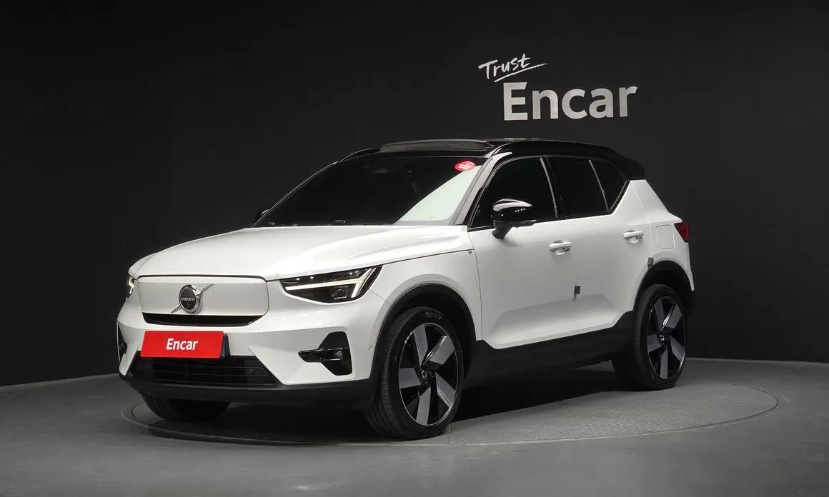 Volvo XC40 2023 из KR, фото 1