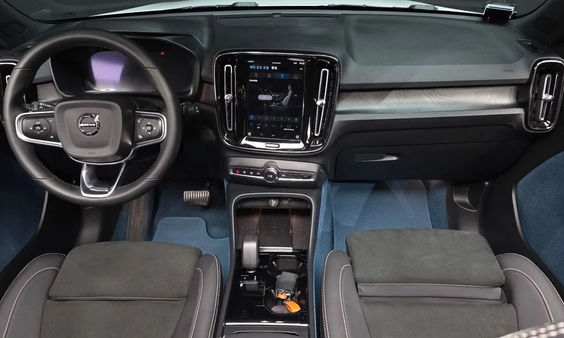 Volvo XC40 2023 из KR, фото 9