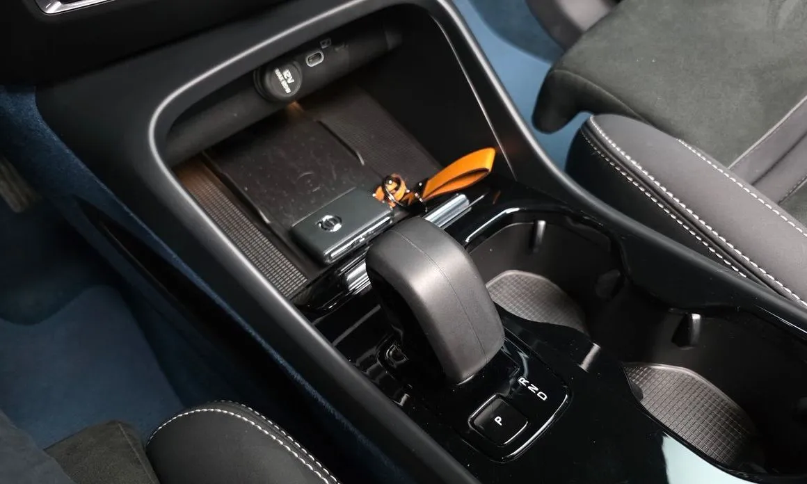 Volvo XC40 2023 из KR, фото 7
