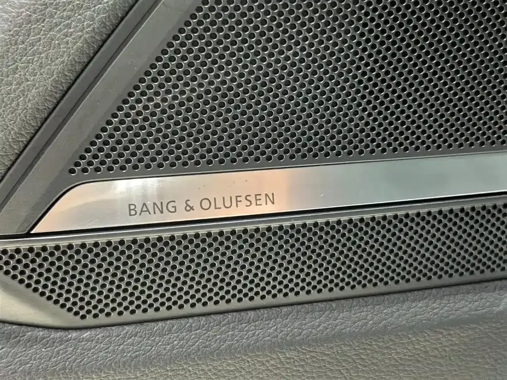 Audi A7L — фото 7