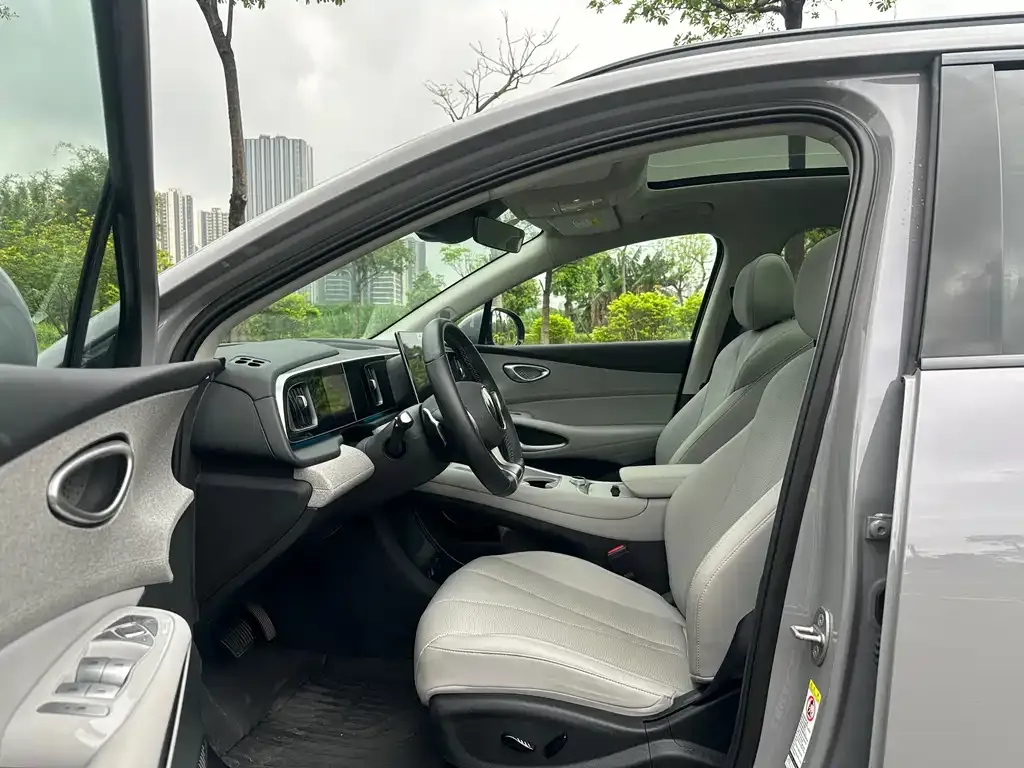 BYD Hiace 05 EV — фото 3