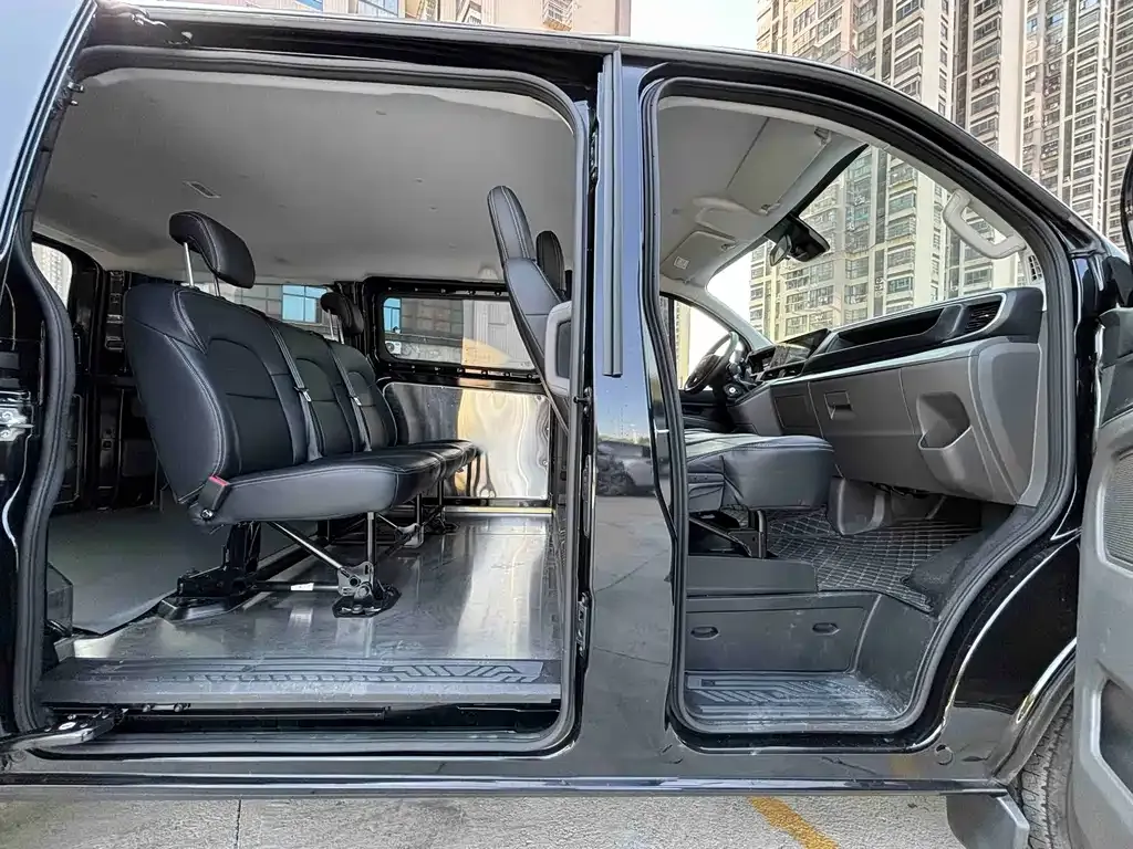 Ford Transit 2025 из CN, фото 8