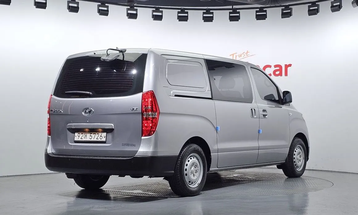 Hyundai Starex 2021 из KR, фото 3