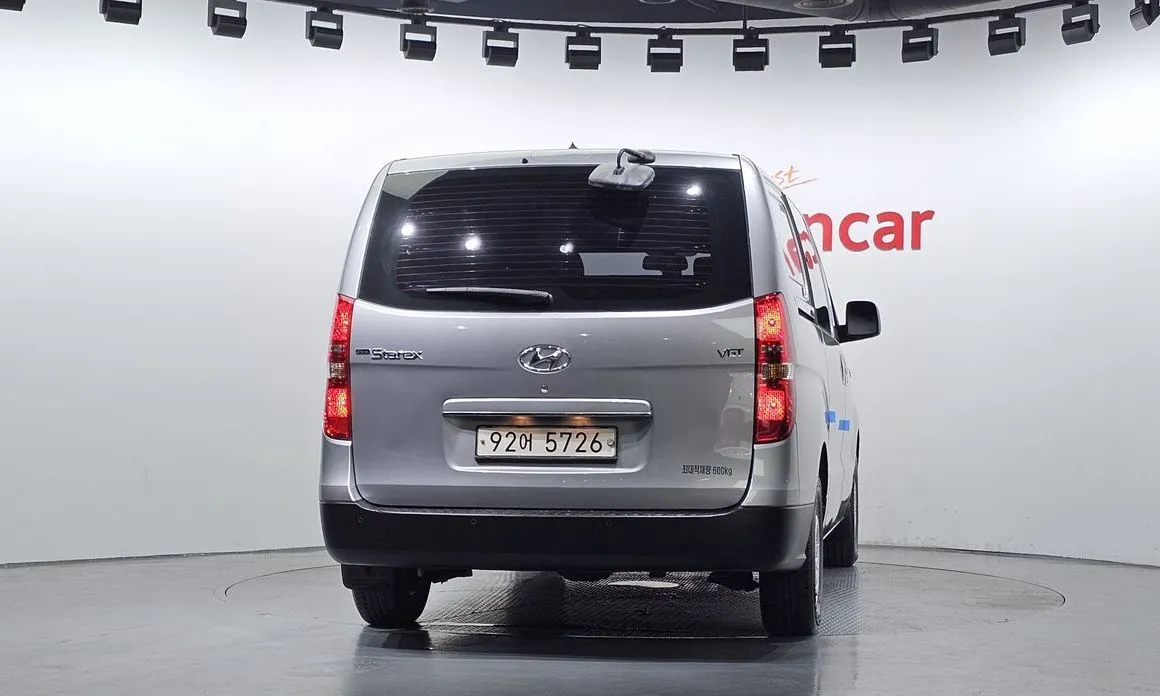 Hyundai Starex 2021 из KR, фото 2