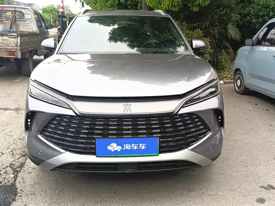 BYD L DM-i — фото 8