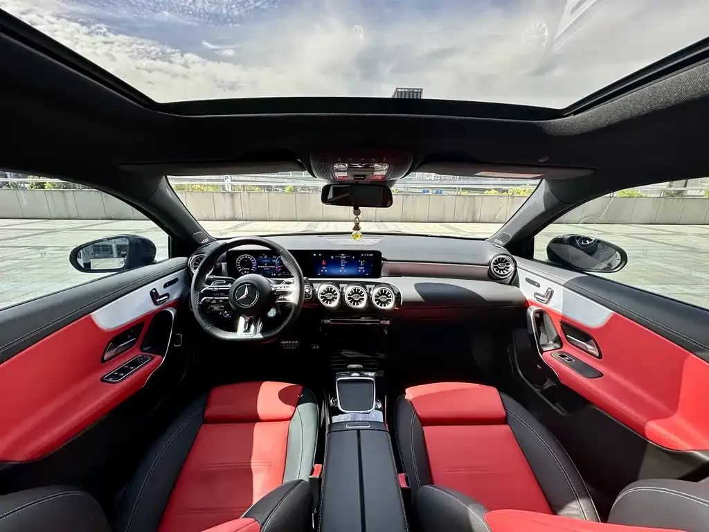 Mercedes-Benz A-Class AMG 2024 из CN, фото 3