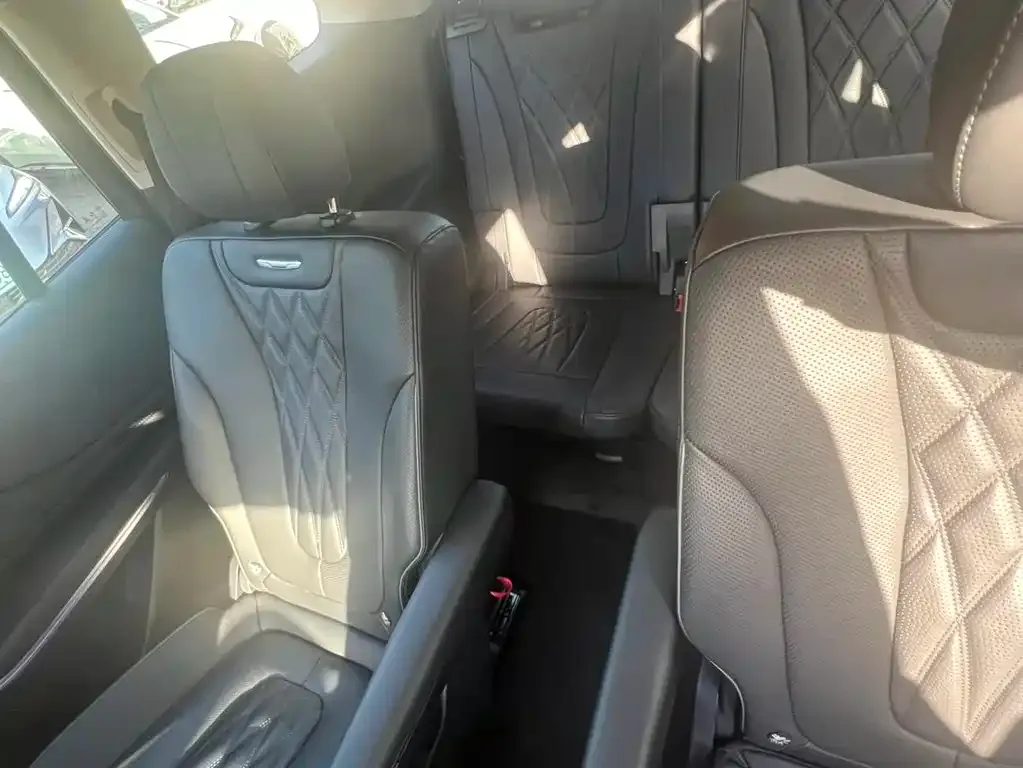 Hongqi HS7 PHEV 2024 из CN, фото 4