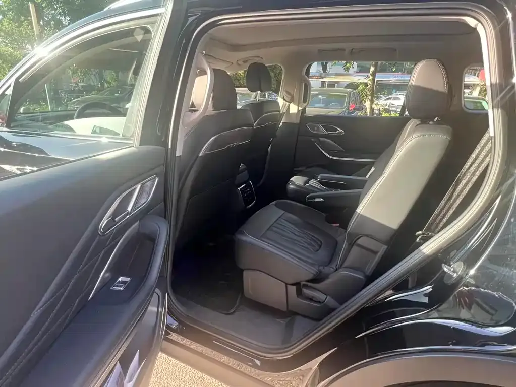 Hongqi HS7 PHEV 2024 из CN, фото 3