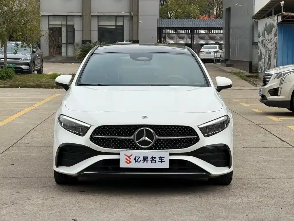 Mercedes-Benz A-Class — фото 4