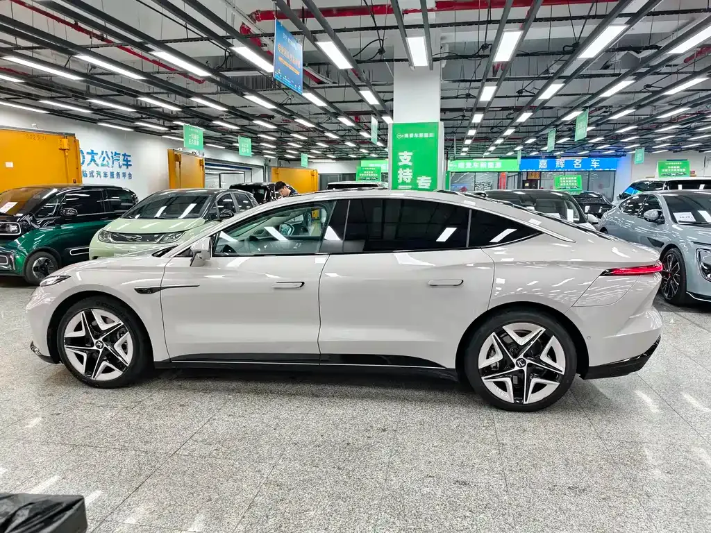 Roewe Feifan F7 2023 из CN, фото 10