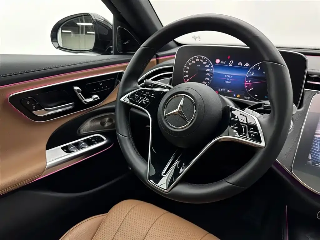 Mercedes-Benz E-Class (Import) — фото 7