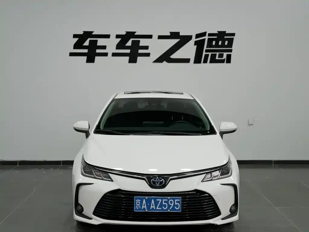 Toyota Corolla — фото 2