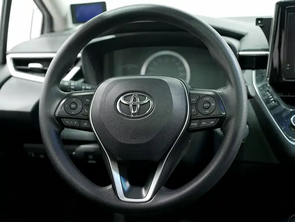 Toyota Corolla — фото 9