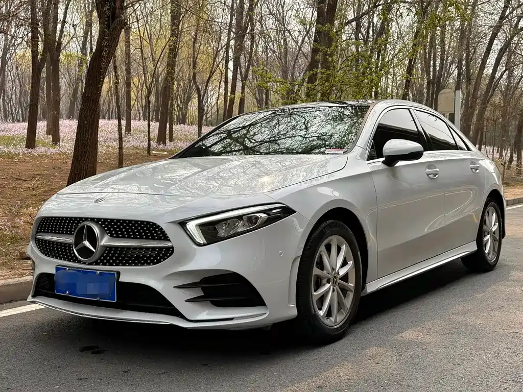 Mercedes-Benz A-Class — фото 1