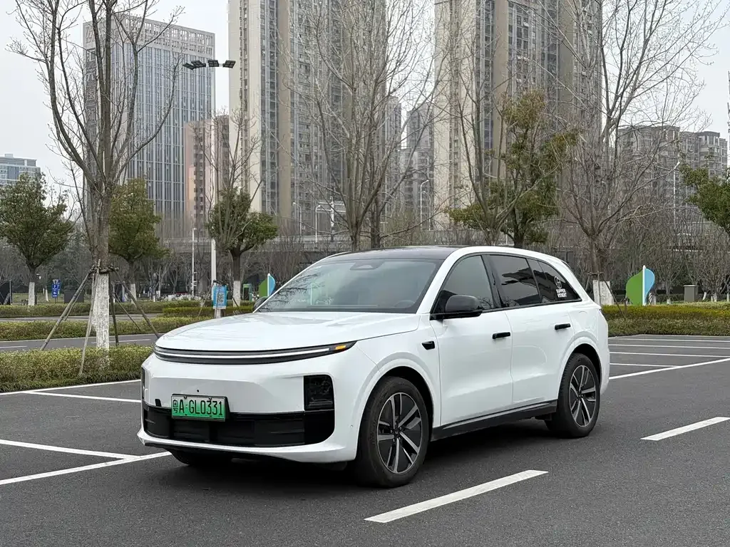 Li Auto L6