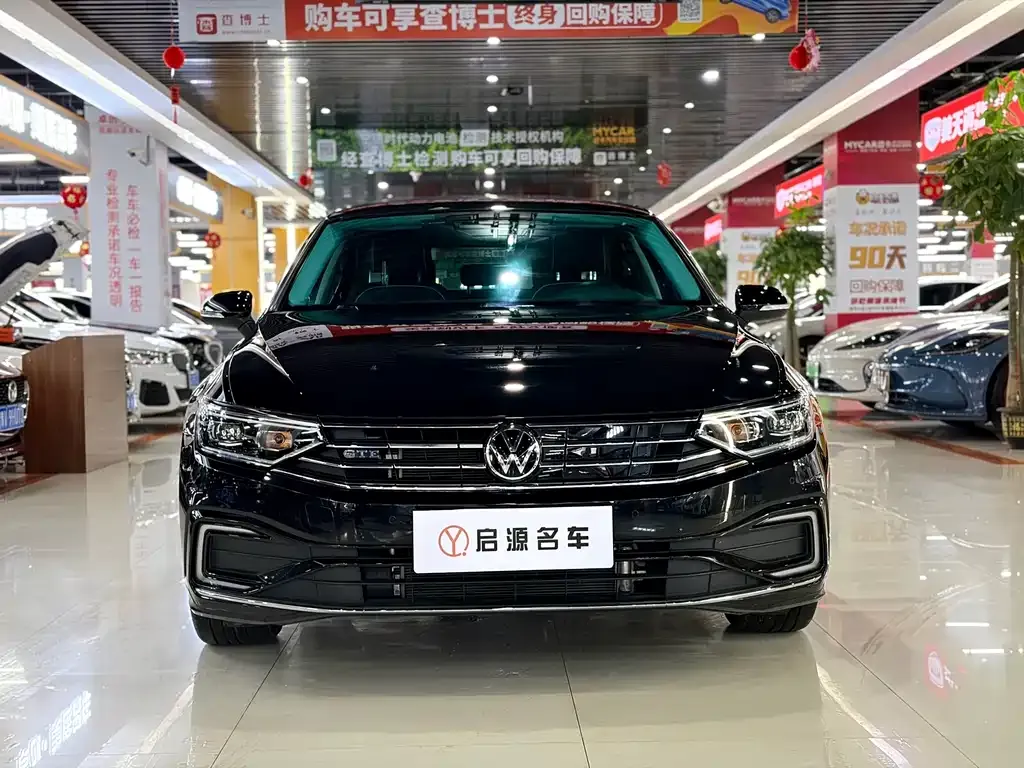 Volkswagen Magotan GTE PHEV 2023 из CN, фото 10