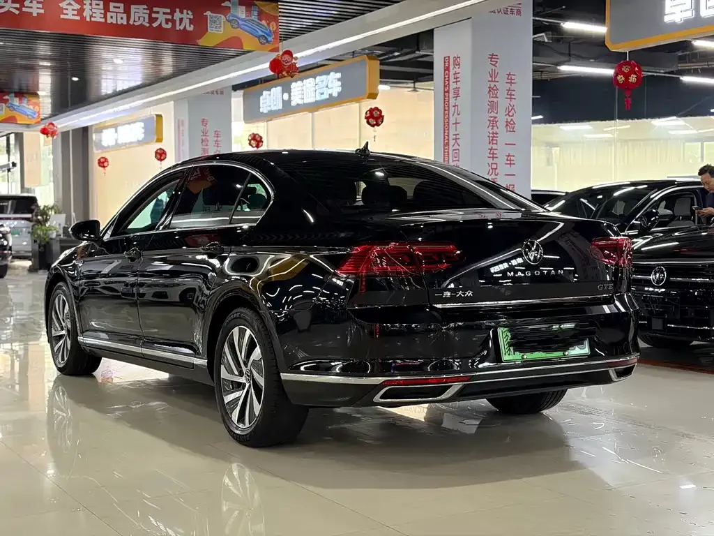 Volkswagen Magotan GTE PHEV 2023 из CN, фото 8