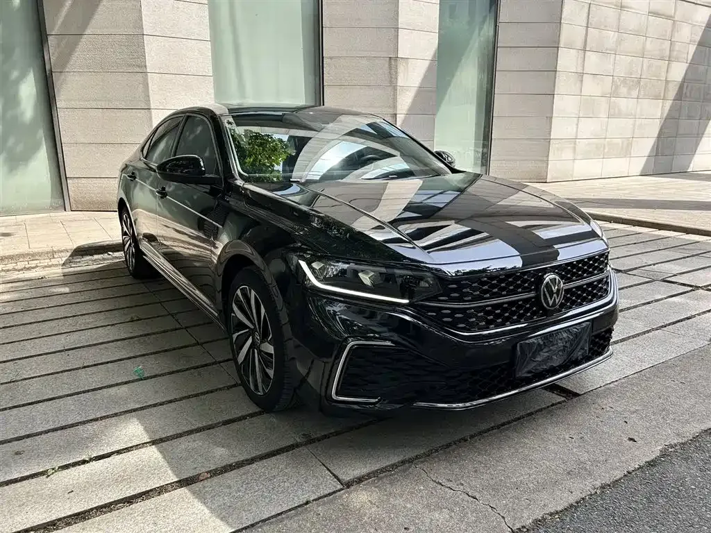 Volkswagen Passat — фото 3