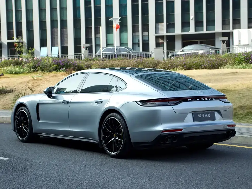 Porsche Panamera — фото 10
