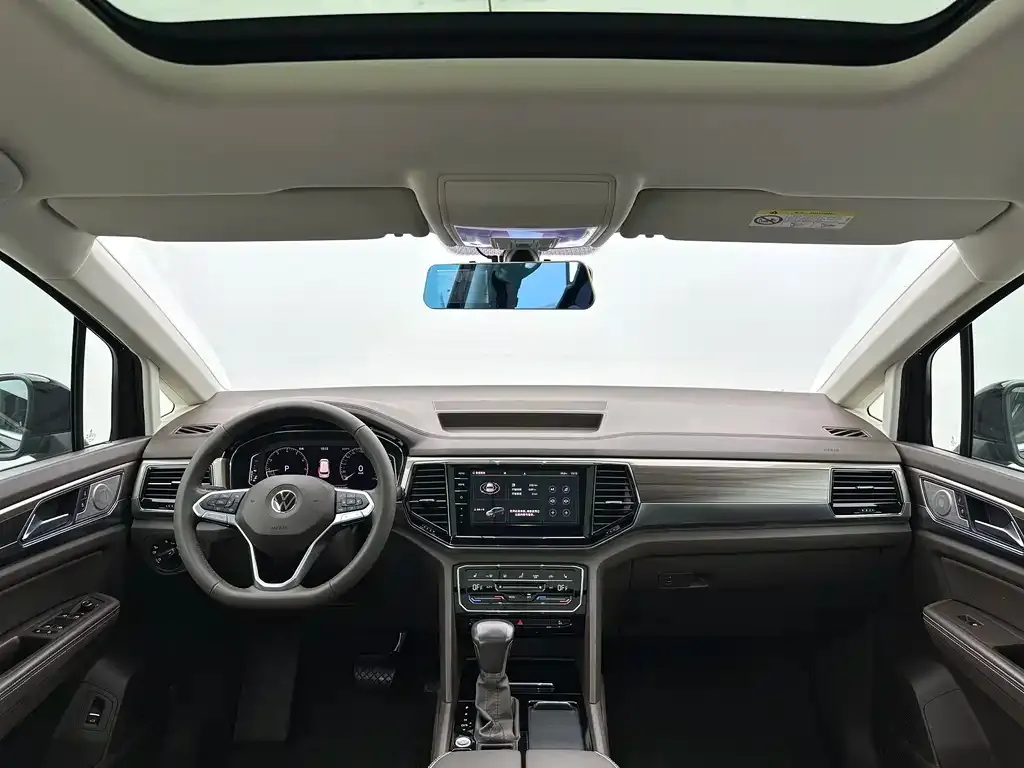 Volkswagen Viloran 2021 из CN, фото 2