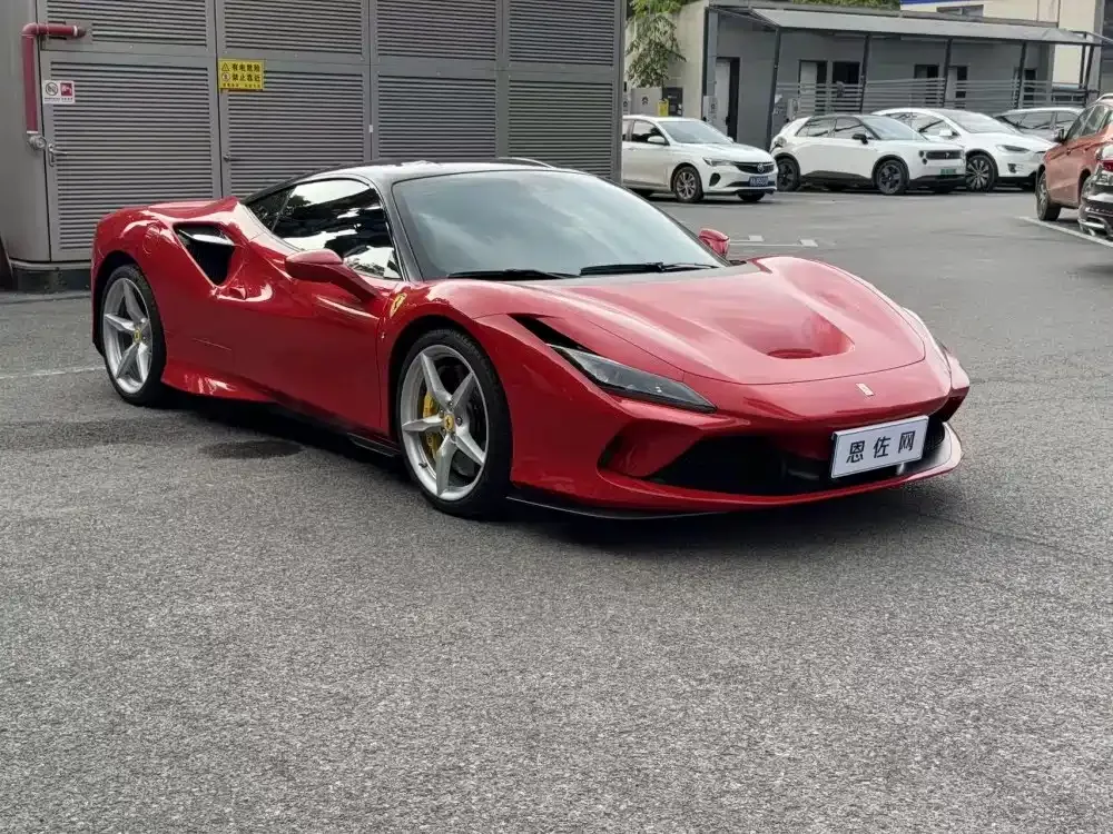 Ferrari F8 — фото 10