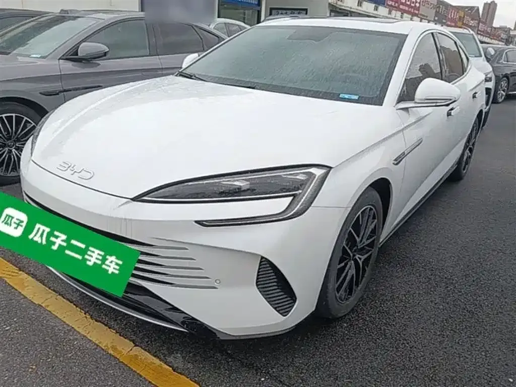 BYD Seal — фото 10