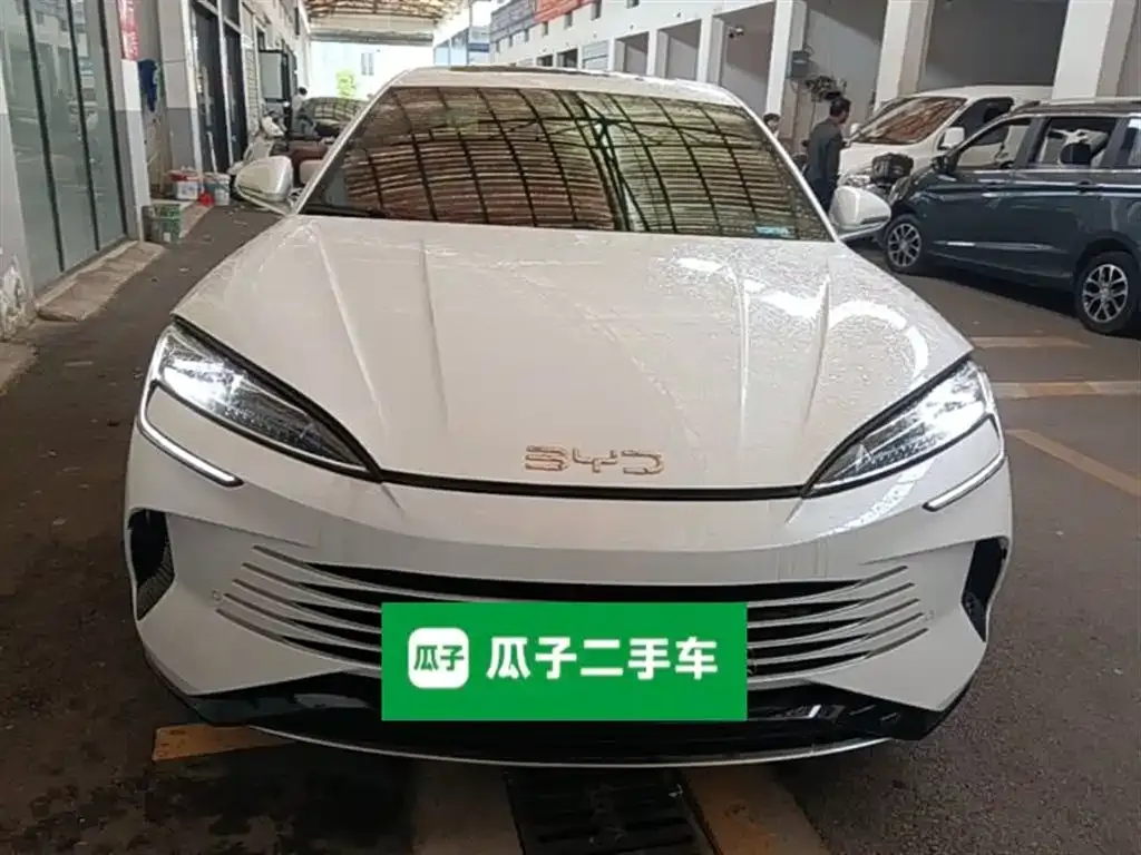 BYD Seal — фото 3