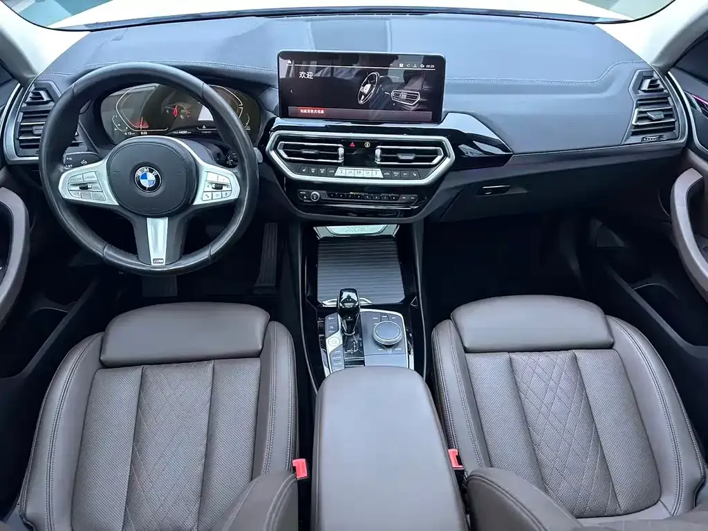 BMW X3 — фото 9