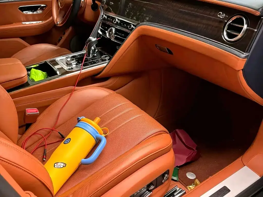 Bentley Flying Spur 2021 из CN, фото 7
