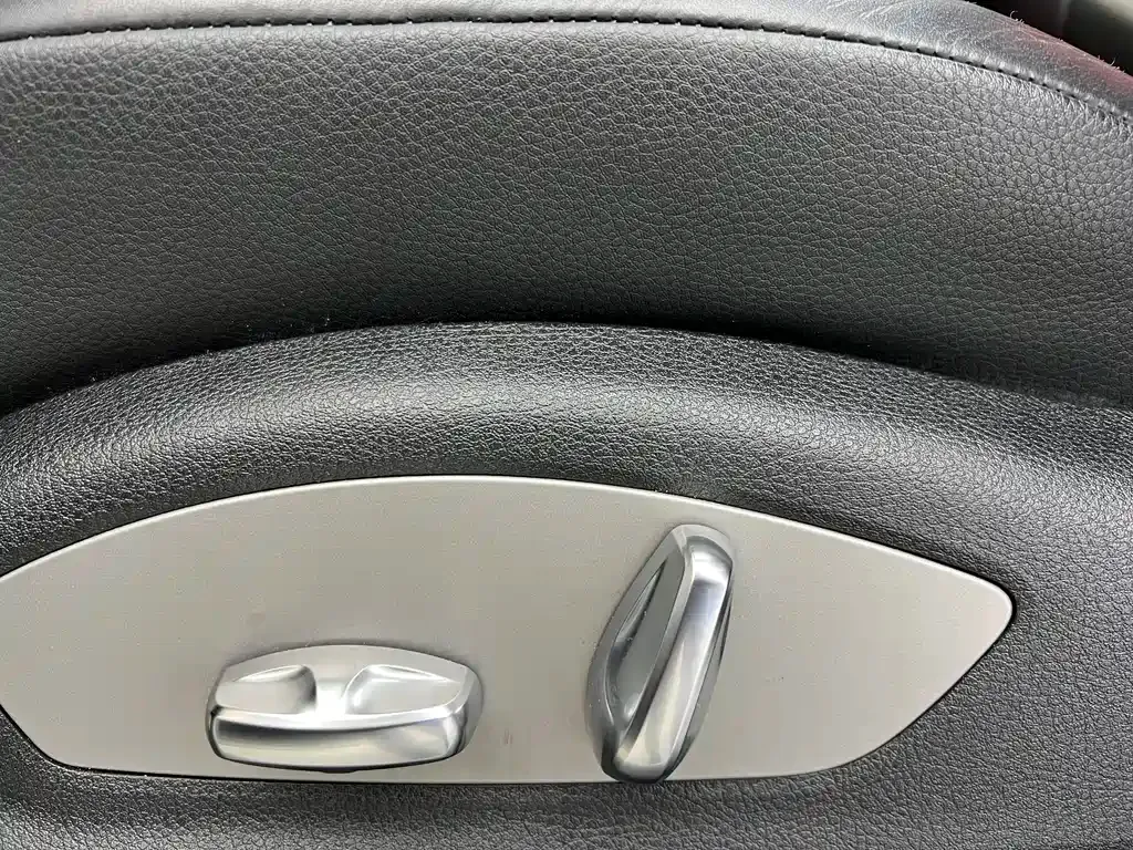 Porsche Macan — фото 9