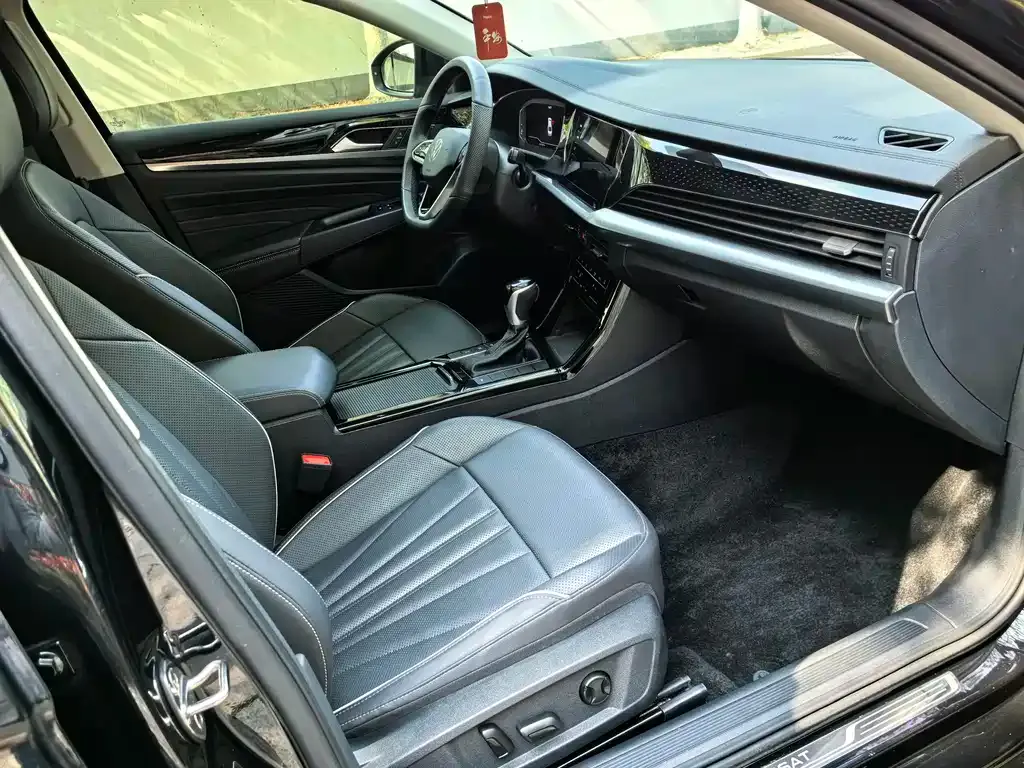 Volkswagen Passat — фото 2