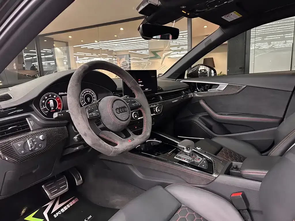 Audi RS 4 2024 из CN, фото 7
