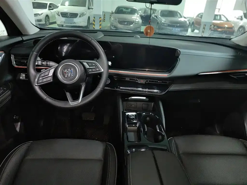 Buick Envision Plus — фото 8