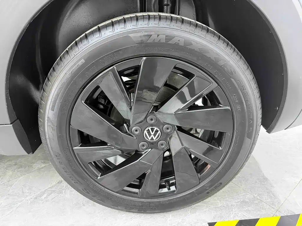 Volkswagen Tharu — фото 5