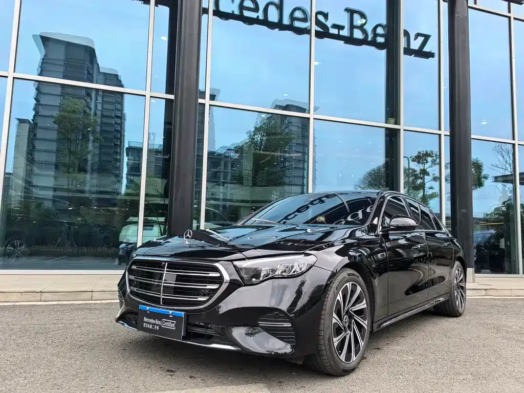 Mercedes-Benz E-Class — фото 5