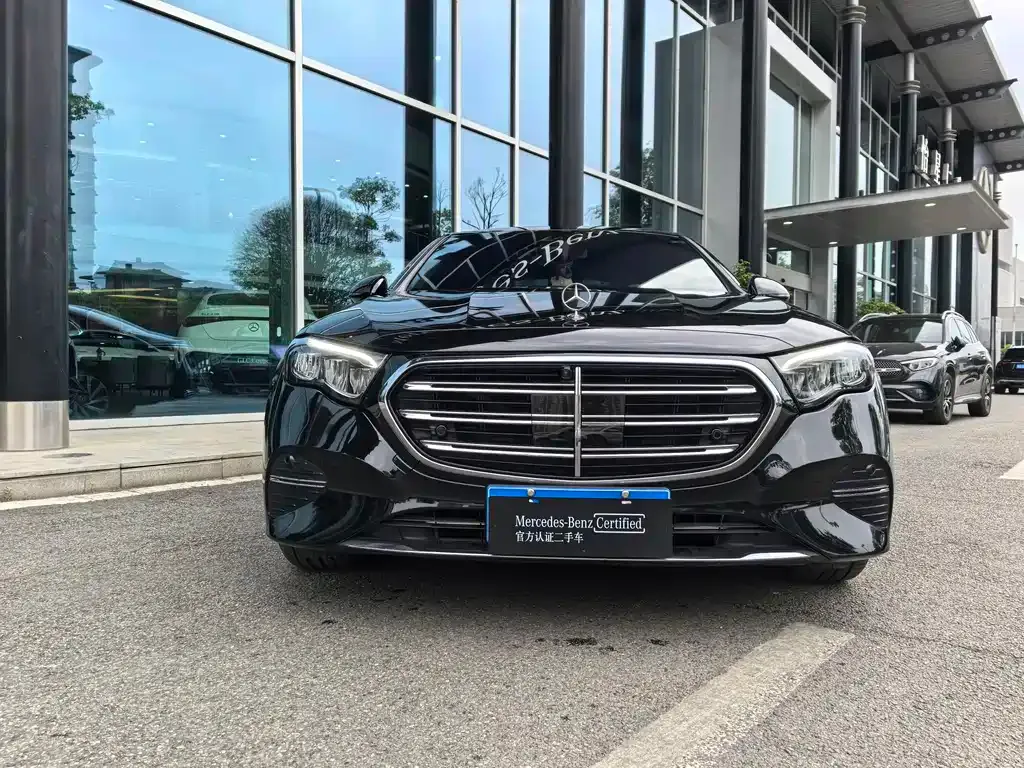 Mercedes-Benz E-Class — фото 10