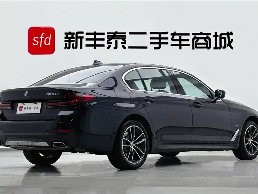 BMW 5 Series — фото 8