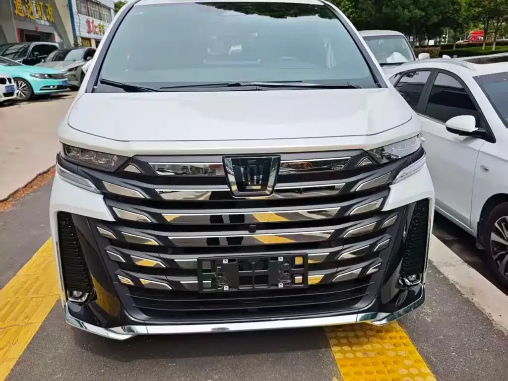 Toyota Vellfire — фото 8