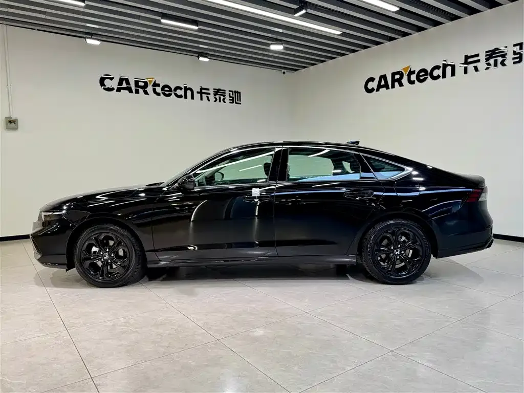 Honda Accord — фото 3