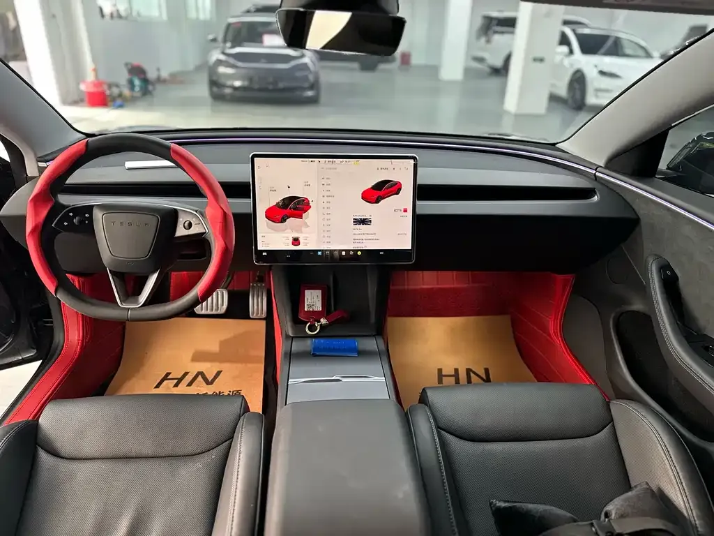 Tesla Model 3 — фото 6