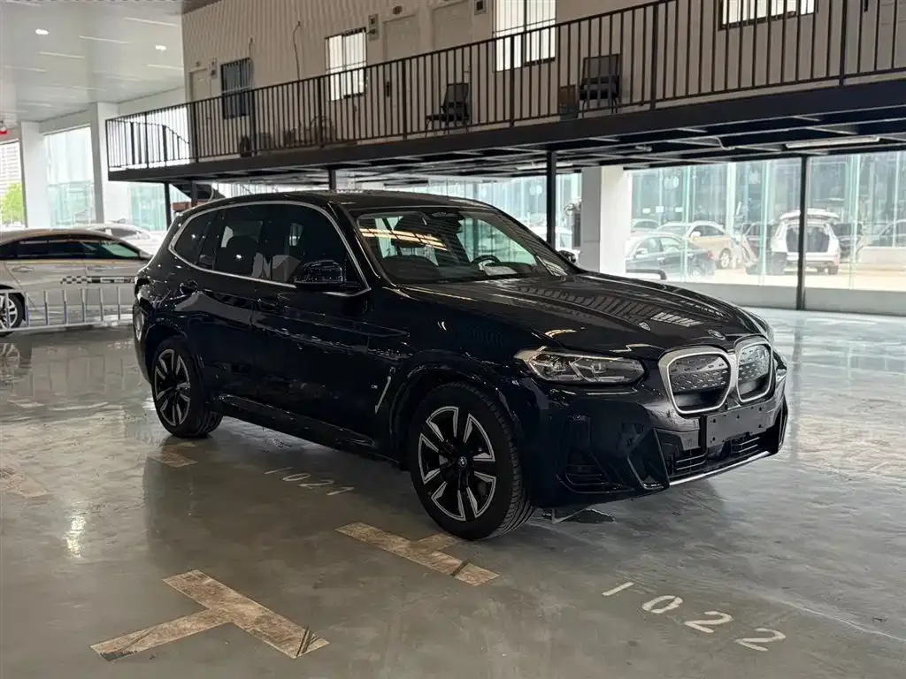 BMW iX3 2023 из CN, фото 8