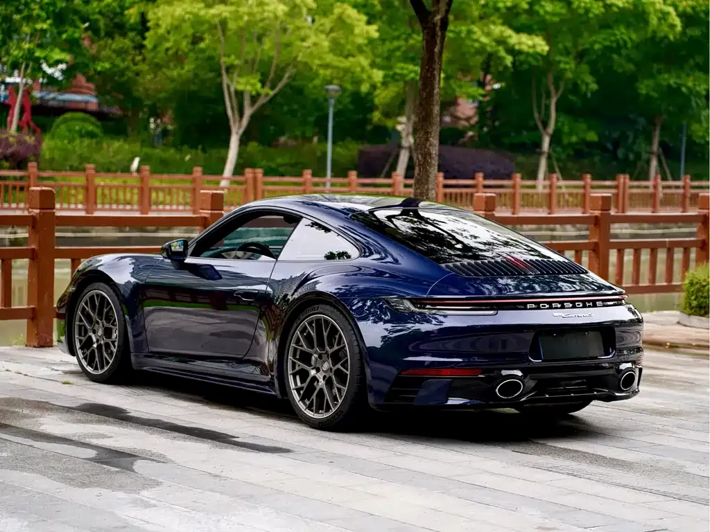 Porsche 911 2021 из CN, фото 10
