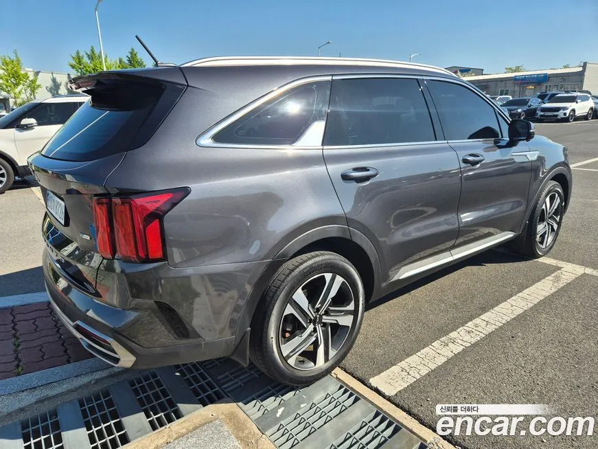 Kia Sorento — фото 9