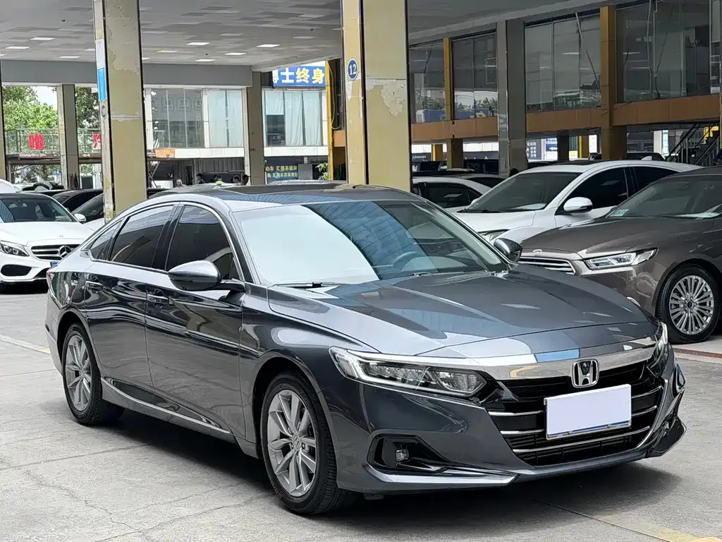 Honda Accord — фото 3