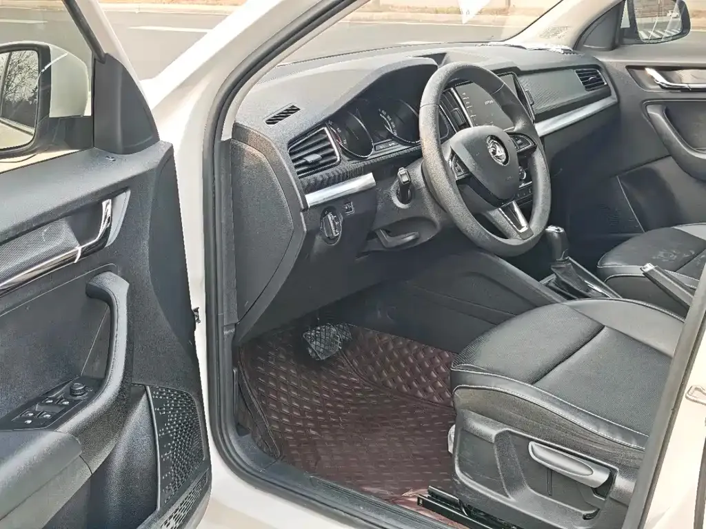 Skoda Kamiq 2023 из CN, фото 10