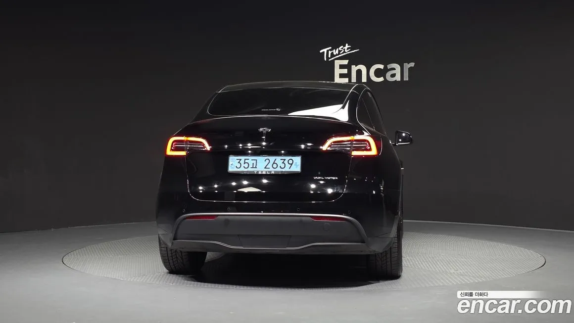 Tesla Model Y — фото 2